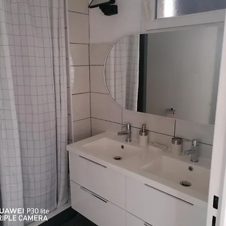 Privatunterkunft Colocation Dans Jolie Maison Avec Jardin *